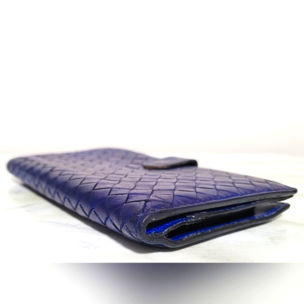 Bottega Veneta Intrecciato Weave Leather Wallet - Picture 10 of 16